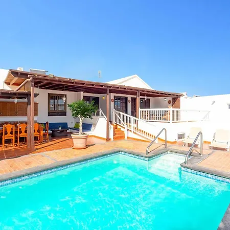 Victoria Lanzarote By *